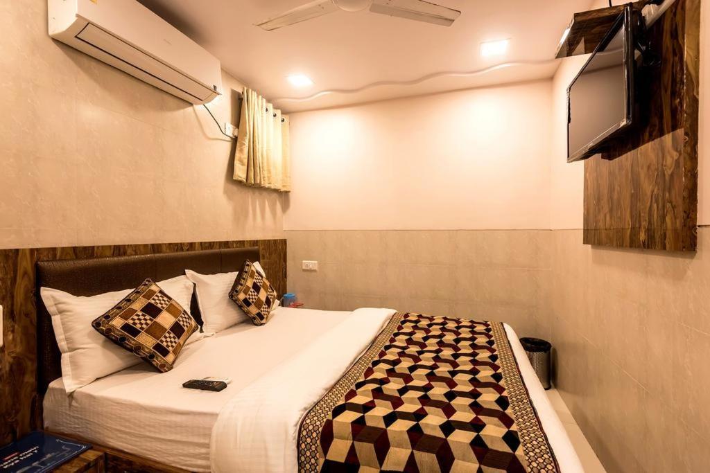 Hotel Kf Residency Mumbai Exterior photo